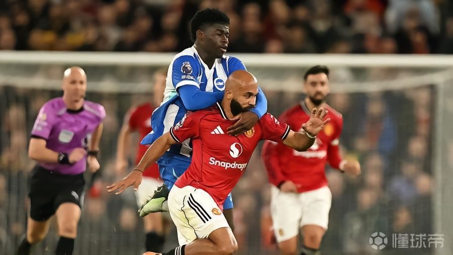 记者：曼联暂时放弃买托纳利了；6000万英镑根本拿不下巴莱巴